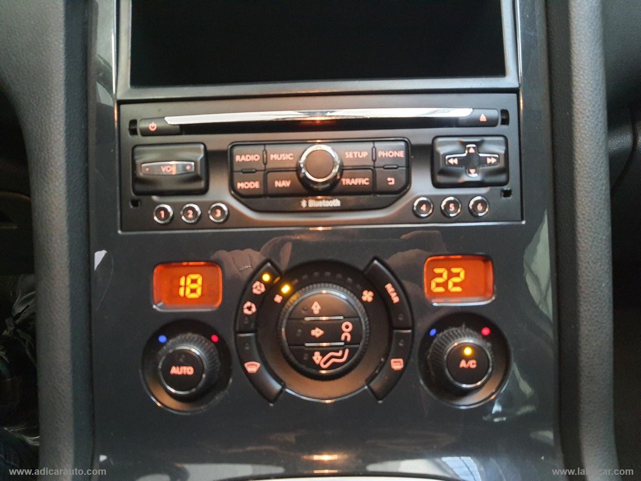 PEUGEOT 5008 1.6 HDi 115 CV Allure 7 POSTI