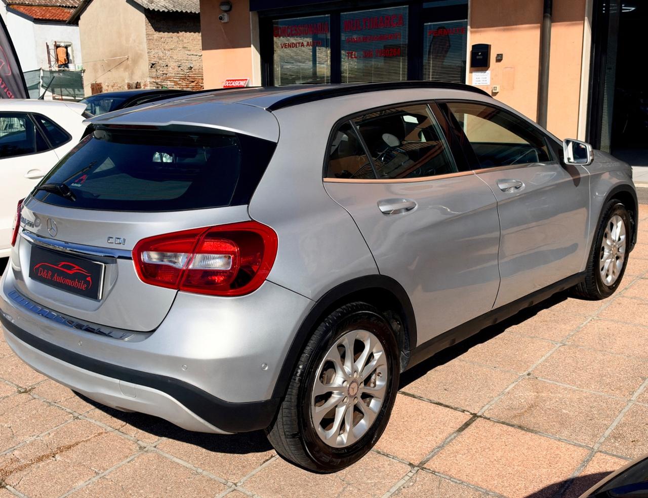 Mercedes-benz GLA 200 d Premium