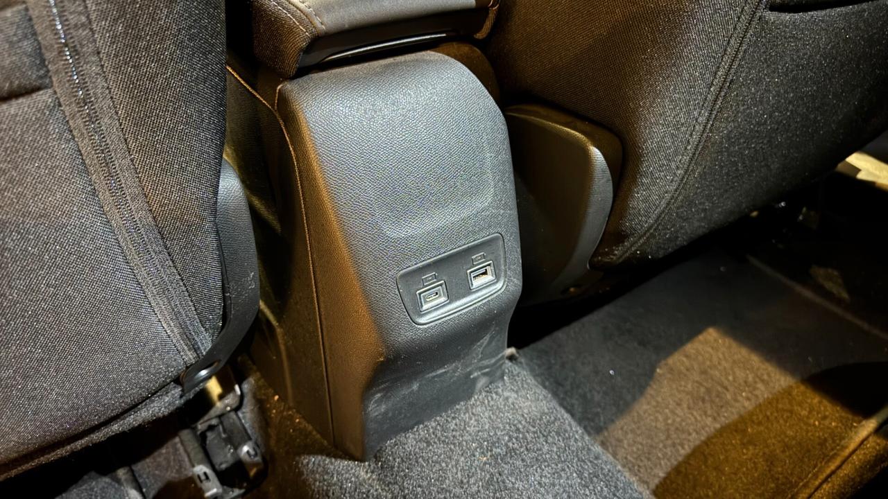 PEUGEOT 2008 1.2 BENZINA 101CV - 2024
