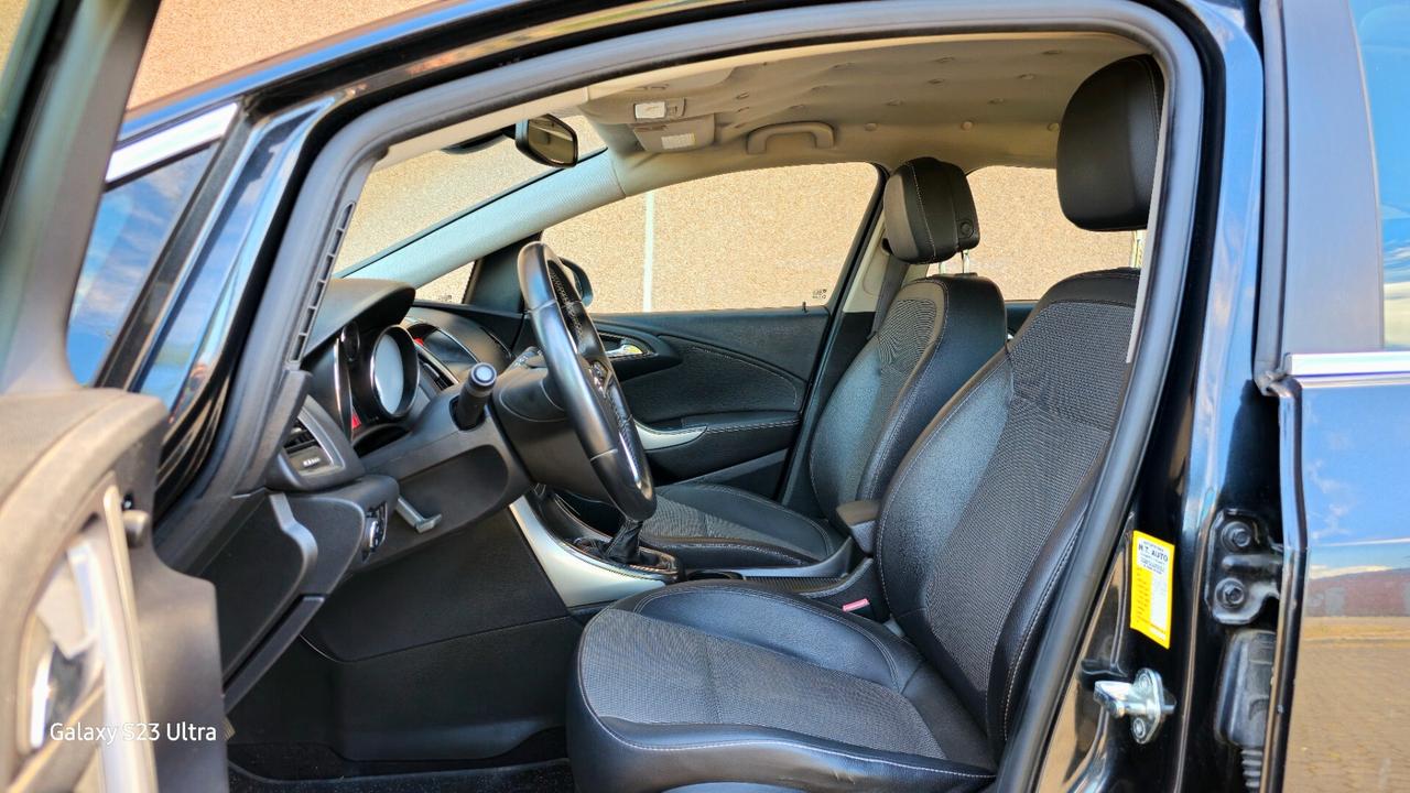 Opel Astra 1.7 CDTI 110CV Sports Tourer Cosmo OK NEOPATENTATI GARANZIA 12 MESI