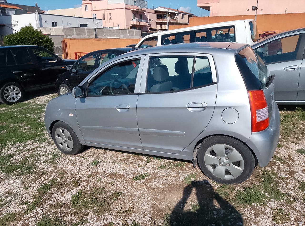 Kia Picanto 1.1 12V CRDi VGT Spicy