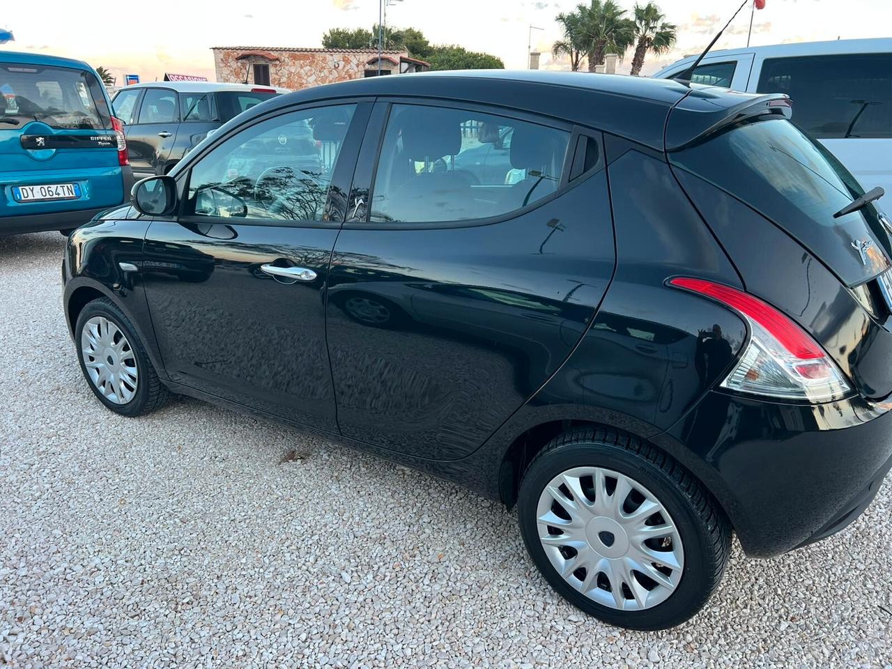 Lancia Ypsilon 1.2 69 CV 5 porte S&S Platinum
