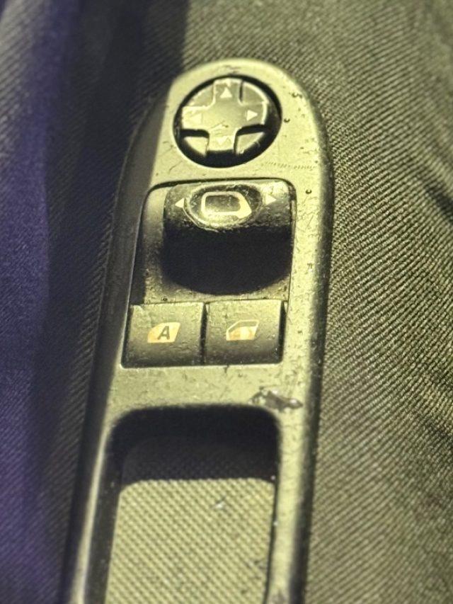 PEUGEOT 207 1.4 8V 75CV 3p. Energie