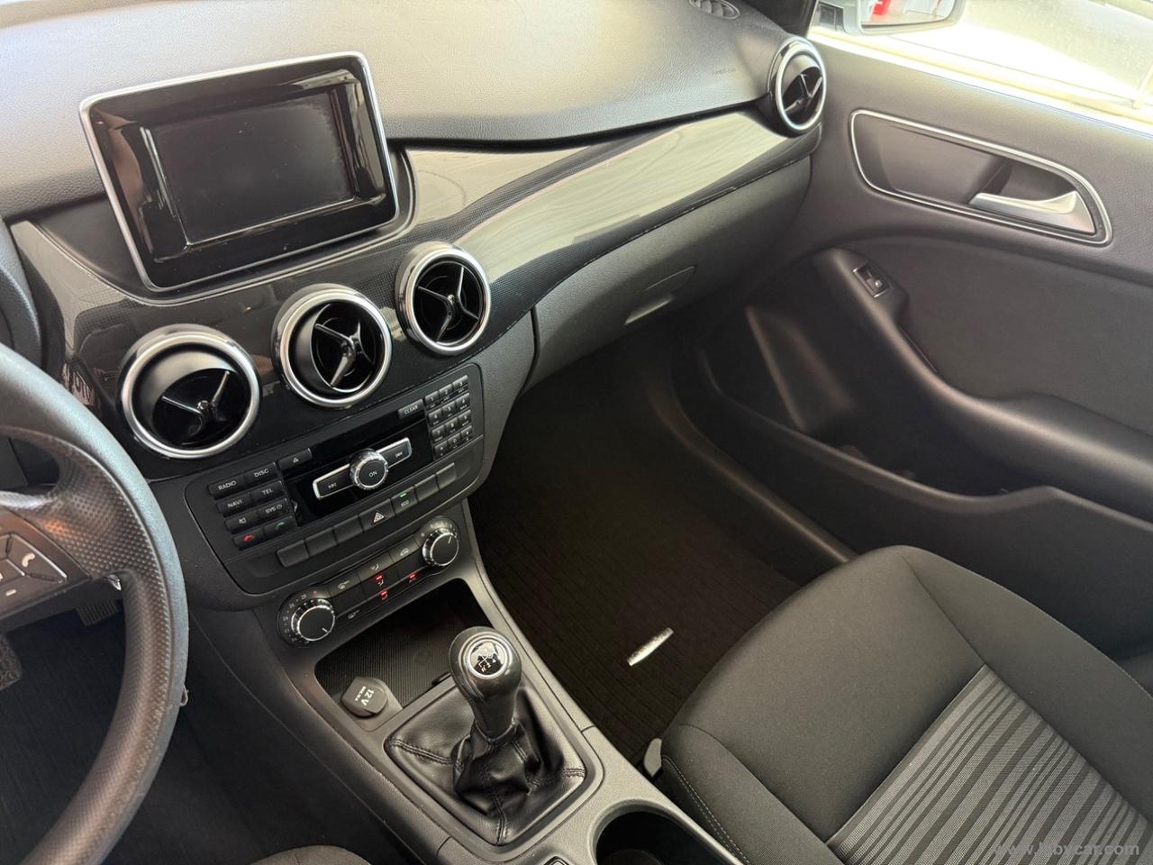 MERCEDES-BENZ B 180 CDI BlueEFFICIENCY Executive