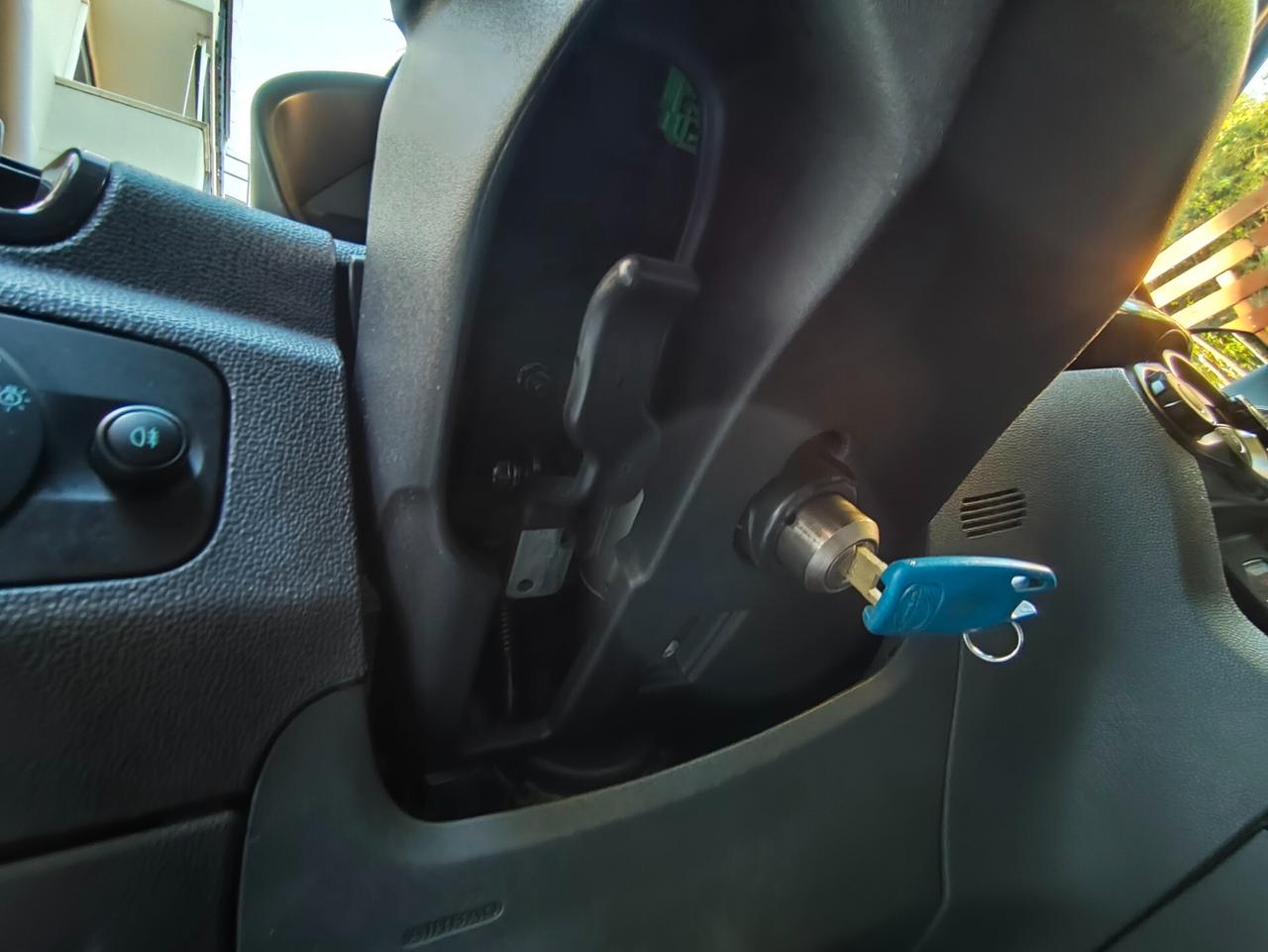 Ford EcoSport 1.5 TDCi 90 CV 2014 Block System