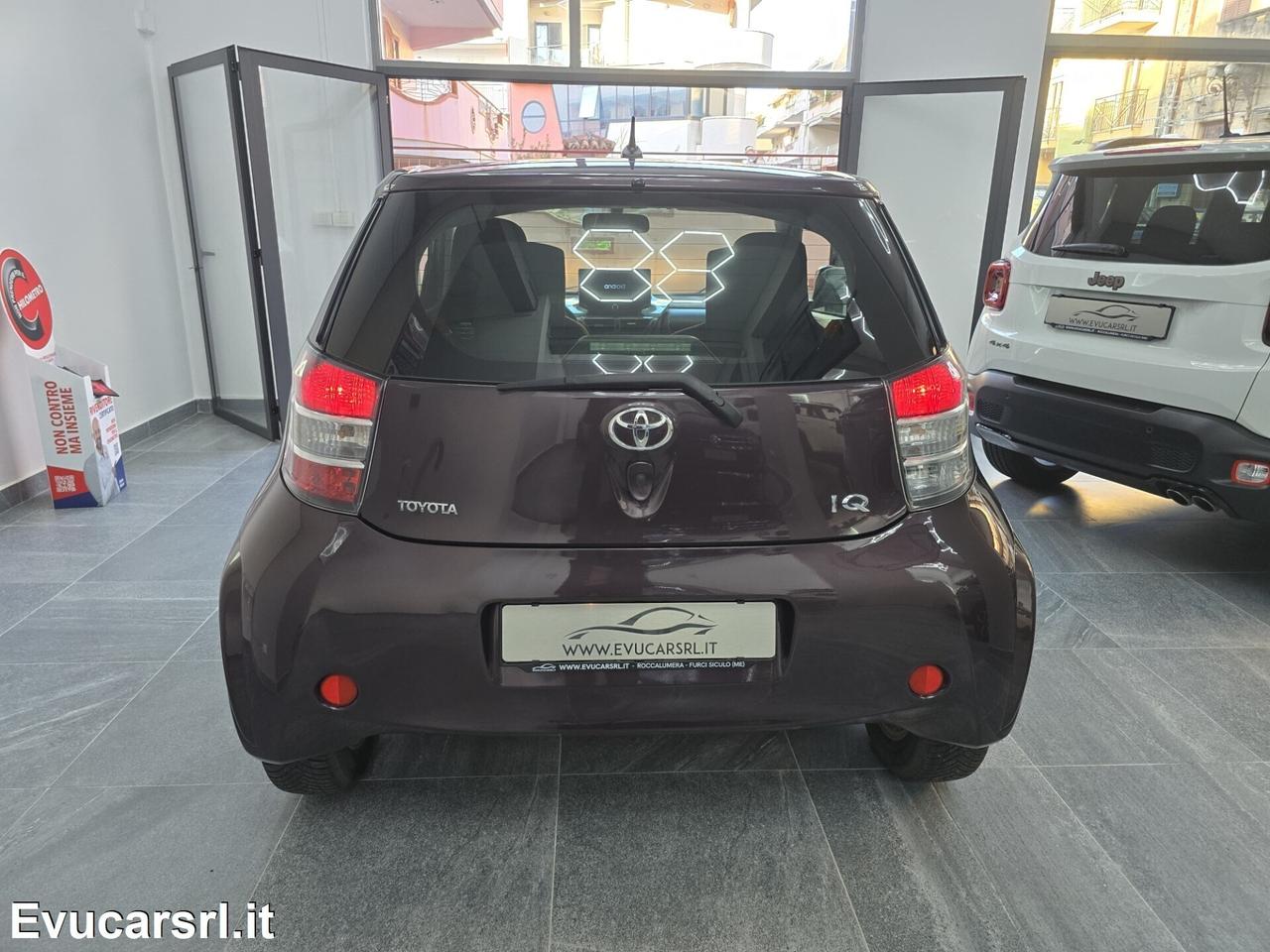 Toyota iQ 1.0