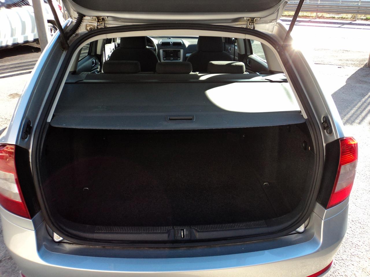 Skoda Octavia 1.6 TDI CR F.AP. Wagon Elegance