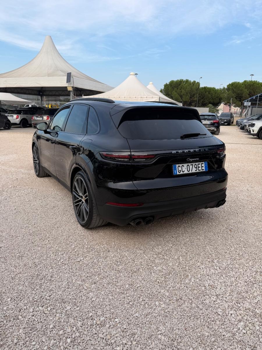 PORSCHE - Cayenne - 3.0 V6 E-Hybrid