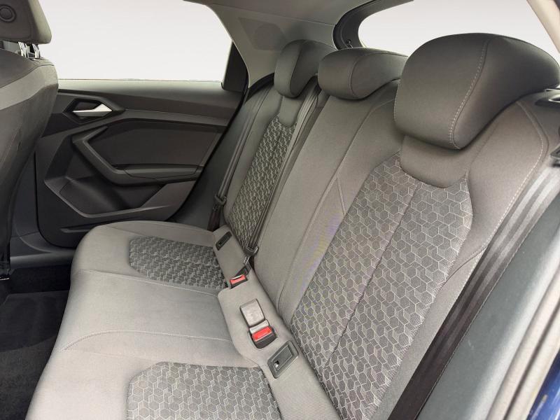 Audi A1 Sportback 30 1.0 tfsi Identity Black 116cv s-tronic