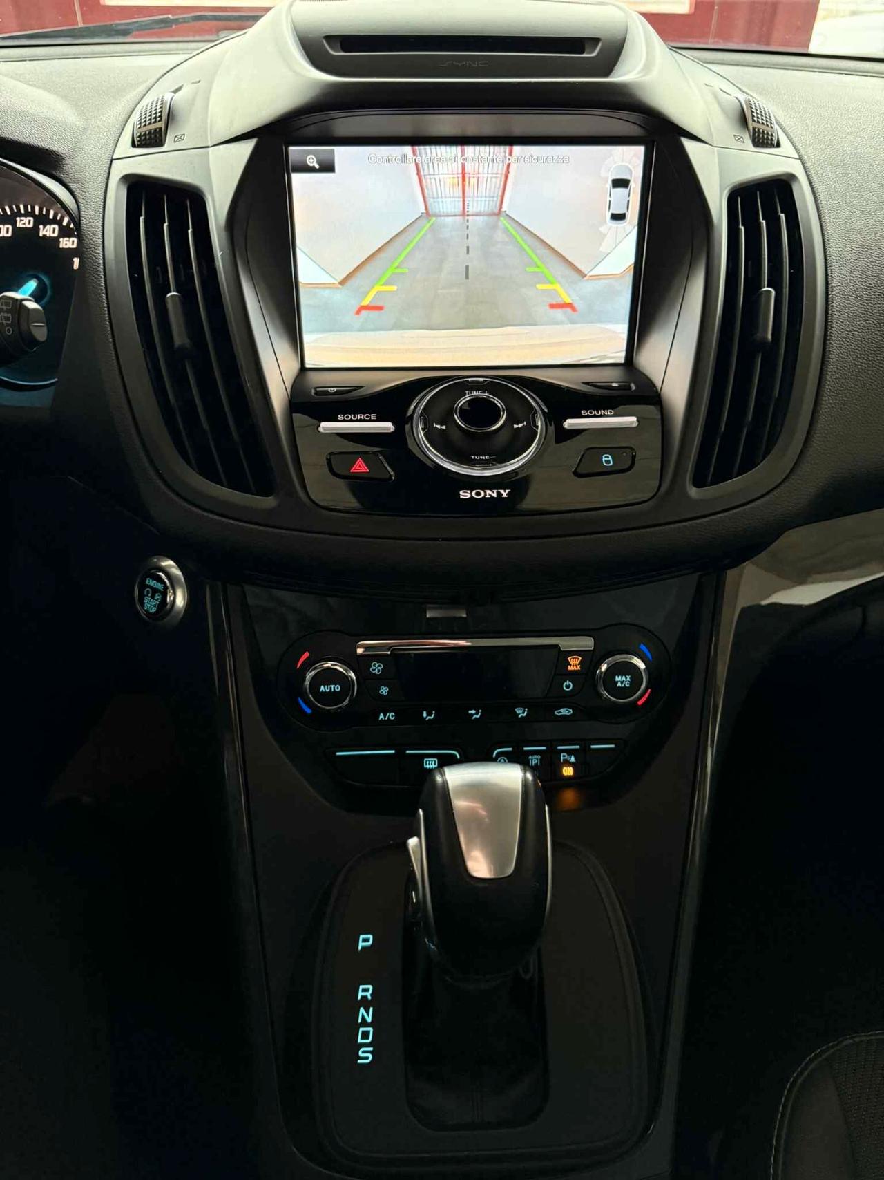 Ford Kuga 2.0 TDCI 150 CV S&S 4WD Powershift Titanium