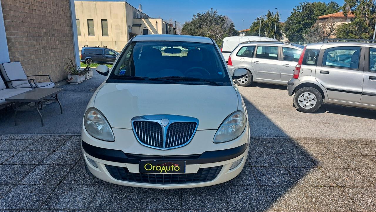 Lancia Ypsilon 1.2 Benzina