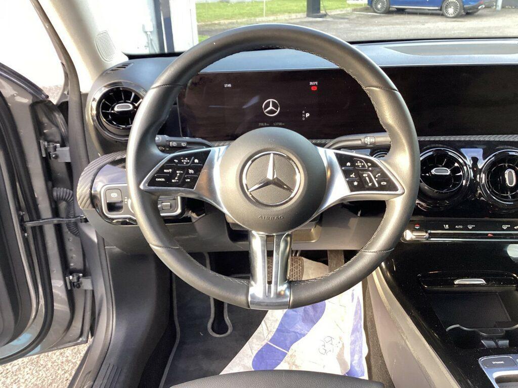 Mercedes Classe A 180 180 D Advanced 8G-DCT