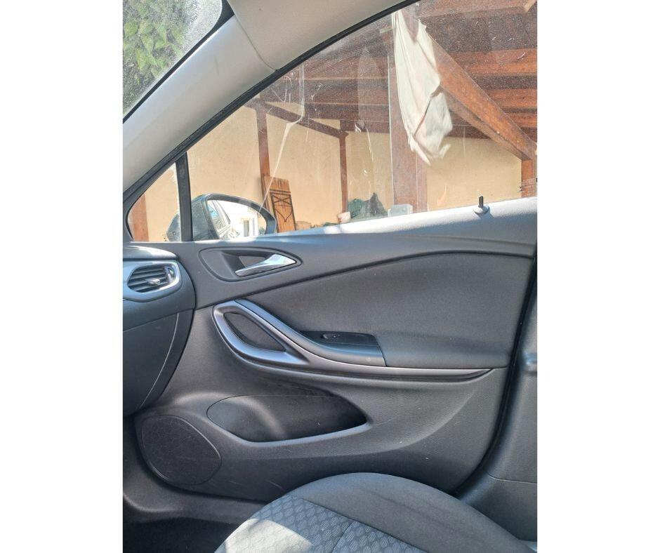 Opel Astra station wagon