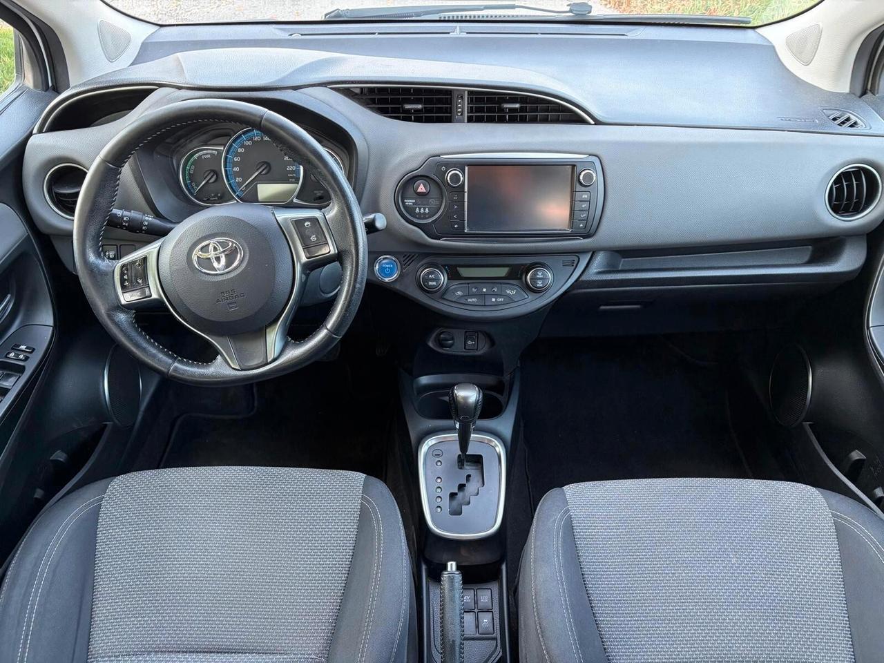 Toyota Yaris 1.5 Hybrid 5 porte activ