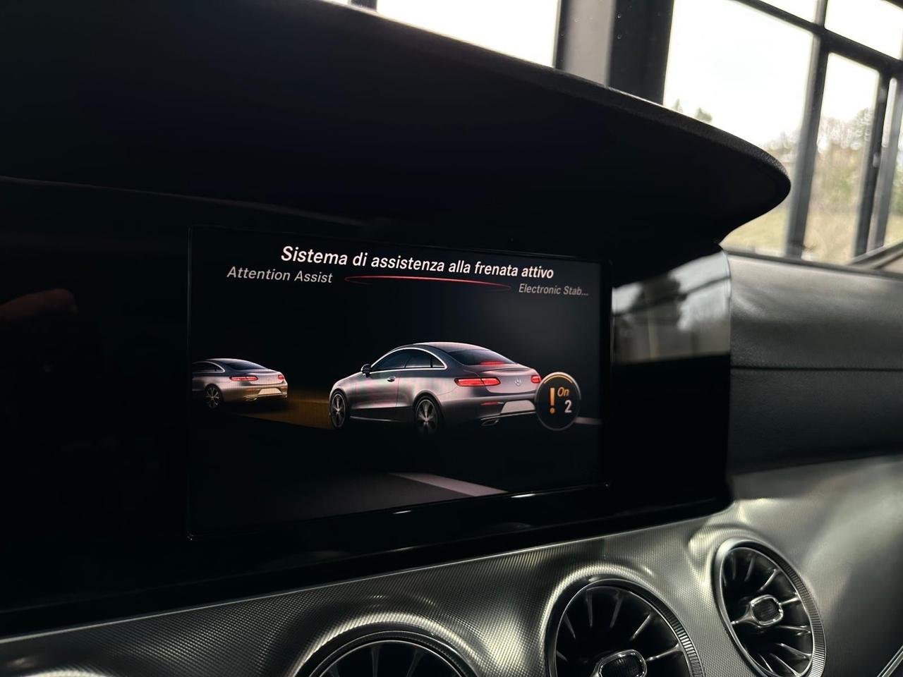 Mercedes-benz E 220 d coupé 4Matic Sport