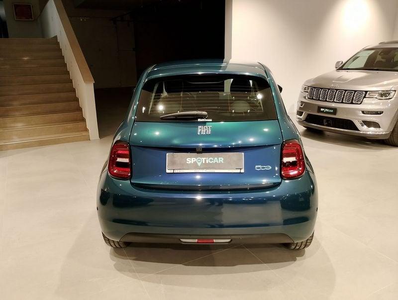 FIAT 500 500e Berlina 42 kWh