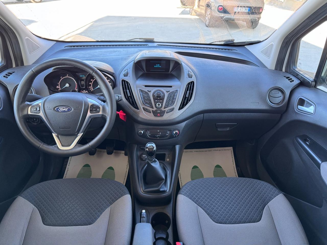 Ford Tourneo Courier 1.5 TDCI 95 CV Plus