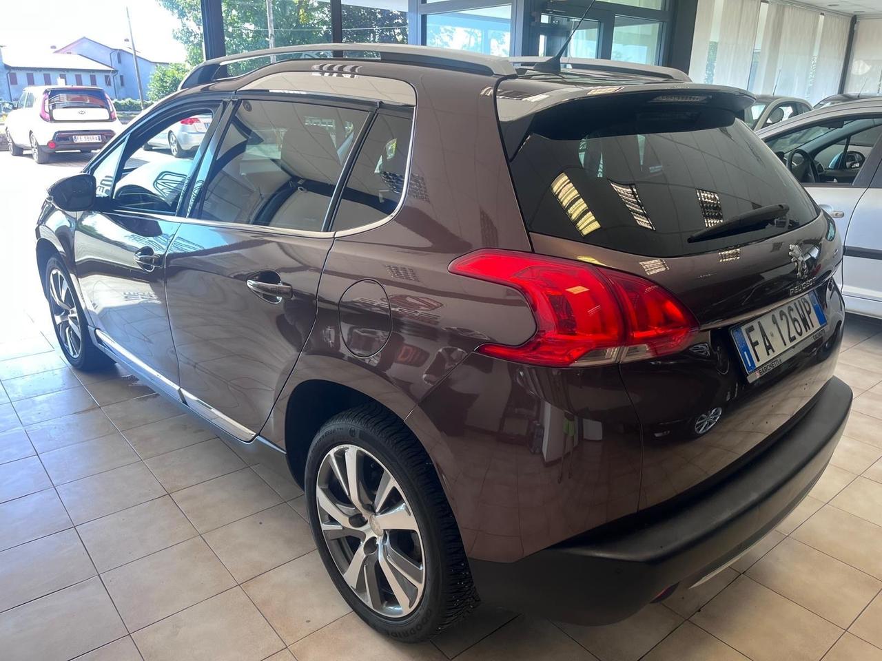 Peugeot 2008 - 2015 1.6 BlueHDi 100cv Allure