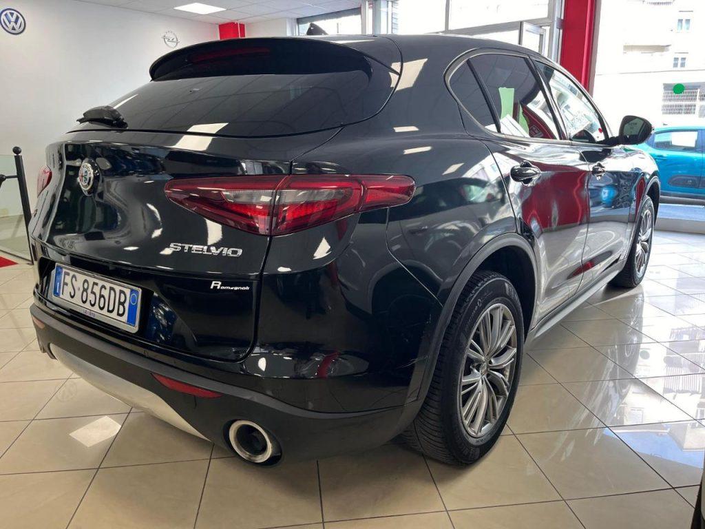 ALFA ROMEO Stelvio Stelvio 2.2 Turbodiesel 180 ...