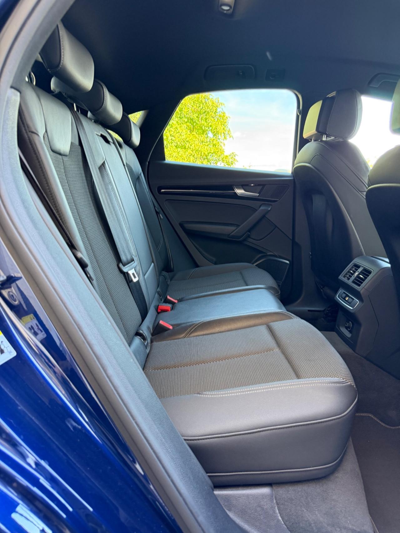 Audi Q5 Sportback 40 2.0 Tdi 204CV SLINE quattro