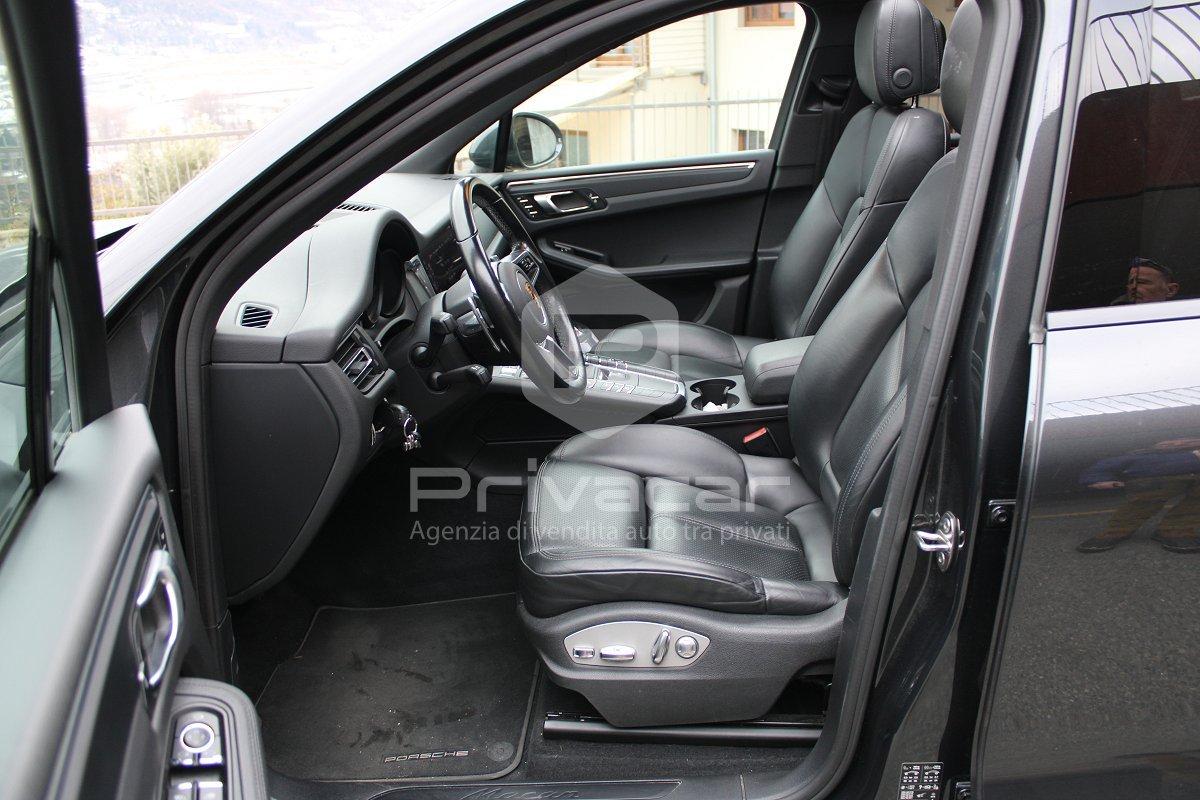 PORSCHE Macan 2.0