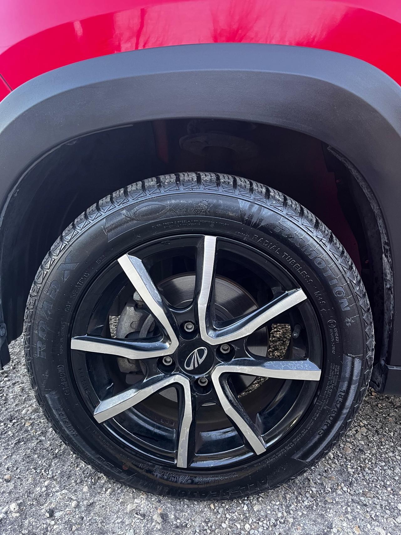 Mahindra KUV100 1.2 VVT K8