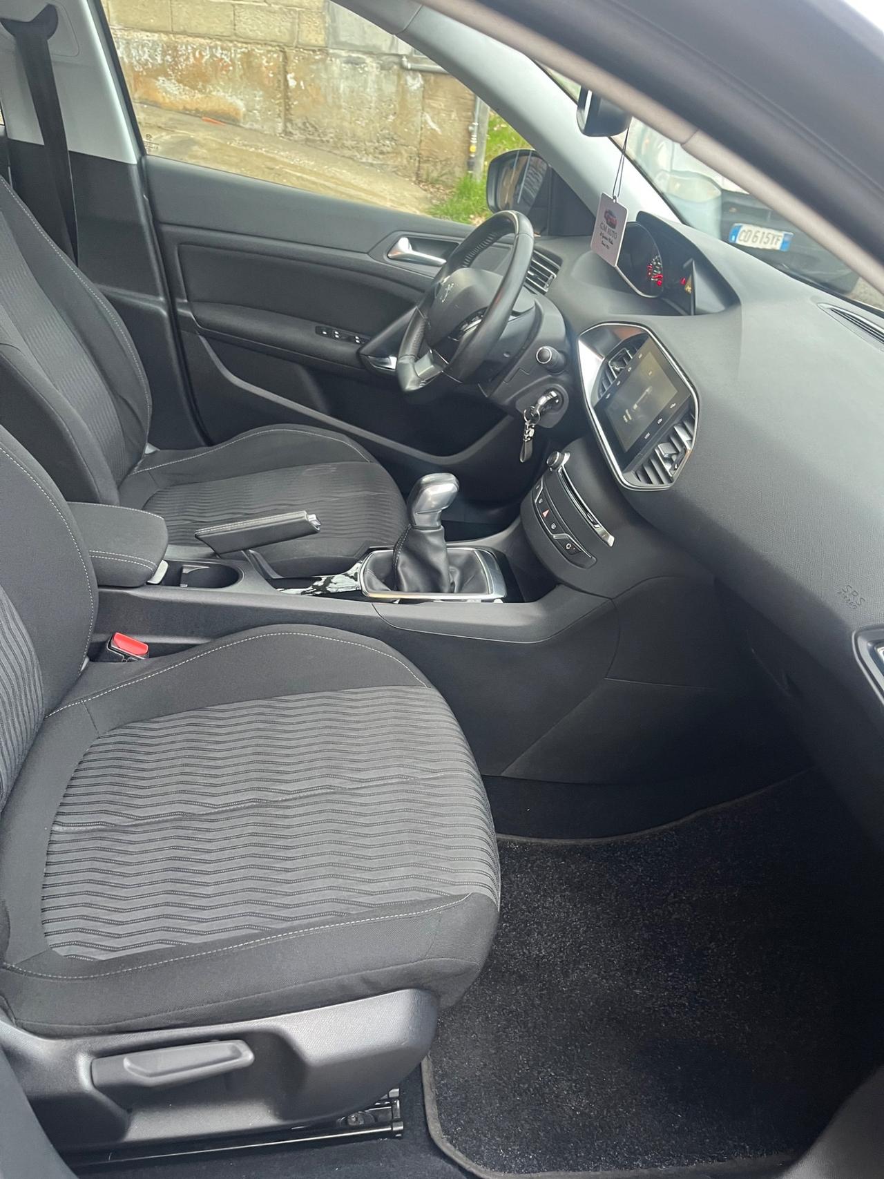 Peugeot 308 1.6 HDi 92 CV Business