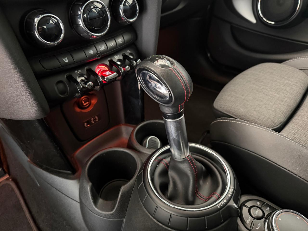 Mini 5 Porte Cooper SD Business XL 2.0 Auto