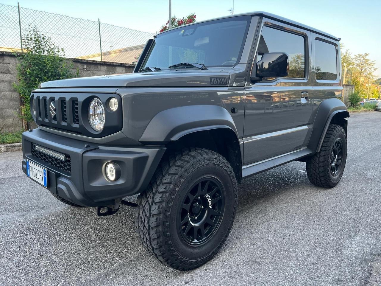Suzuki Jimny 1.5 5MT Top
