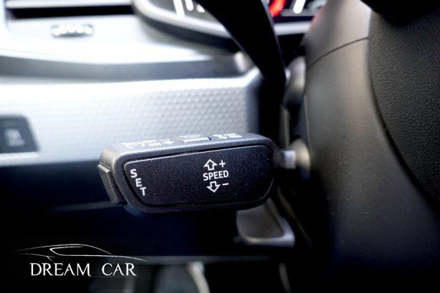 AUDI A1 SPB 40 TFSI S-tronic S-line edition