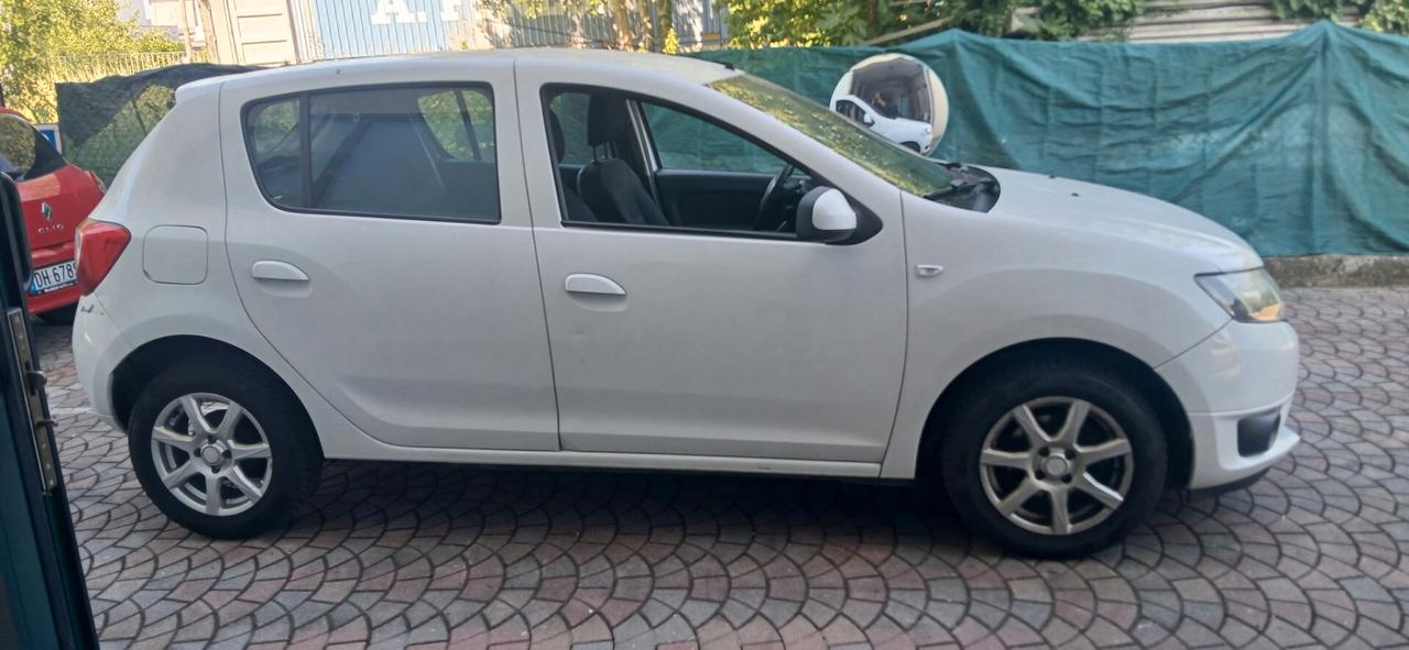 Dacia Nuova Sandero 1.2 GPL neopatentati