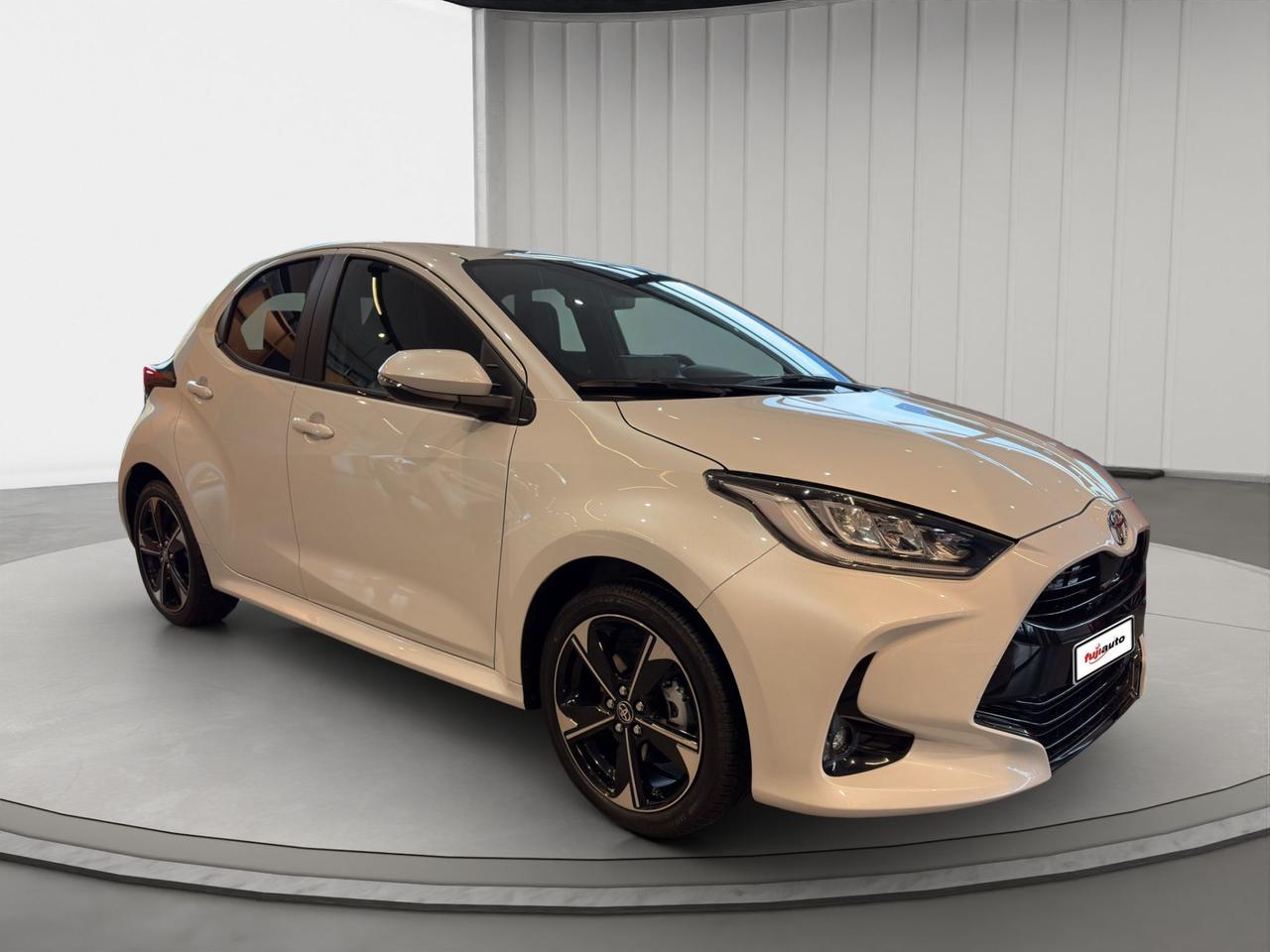 Toyota Yaris 1.5h 130 Lounge