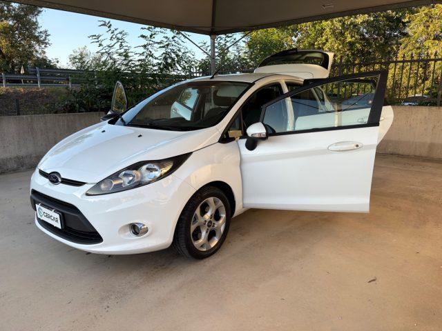FORD Fiesta 1.4 5 porte Bz.- GPL Titanium OK NEOPAETNTATI