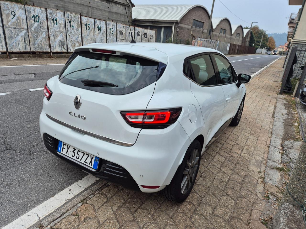 Renault Clio TCe 12V 90 CV GPL MOSCHINO 126KM