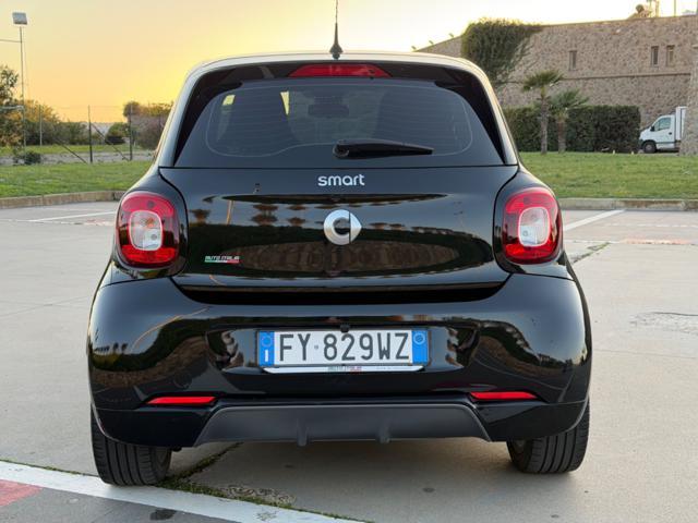 SMART ForFour 90 0.9 TURBO TWINAMIC SUPERPASSION+RETROCAMERA