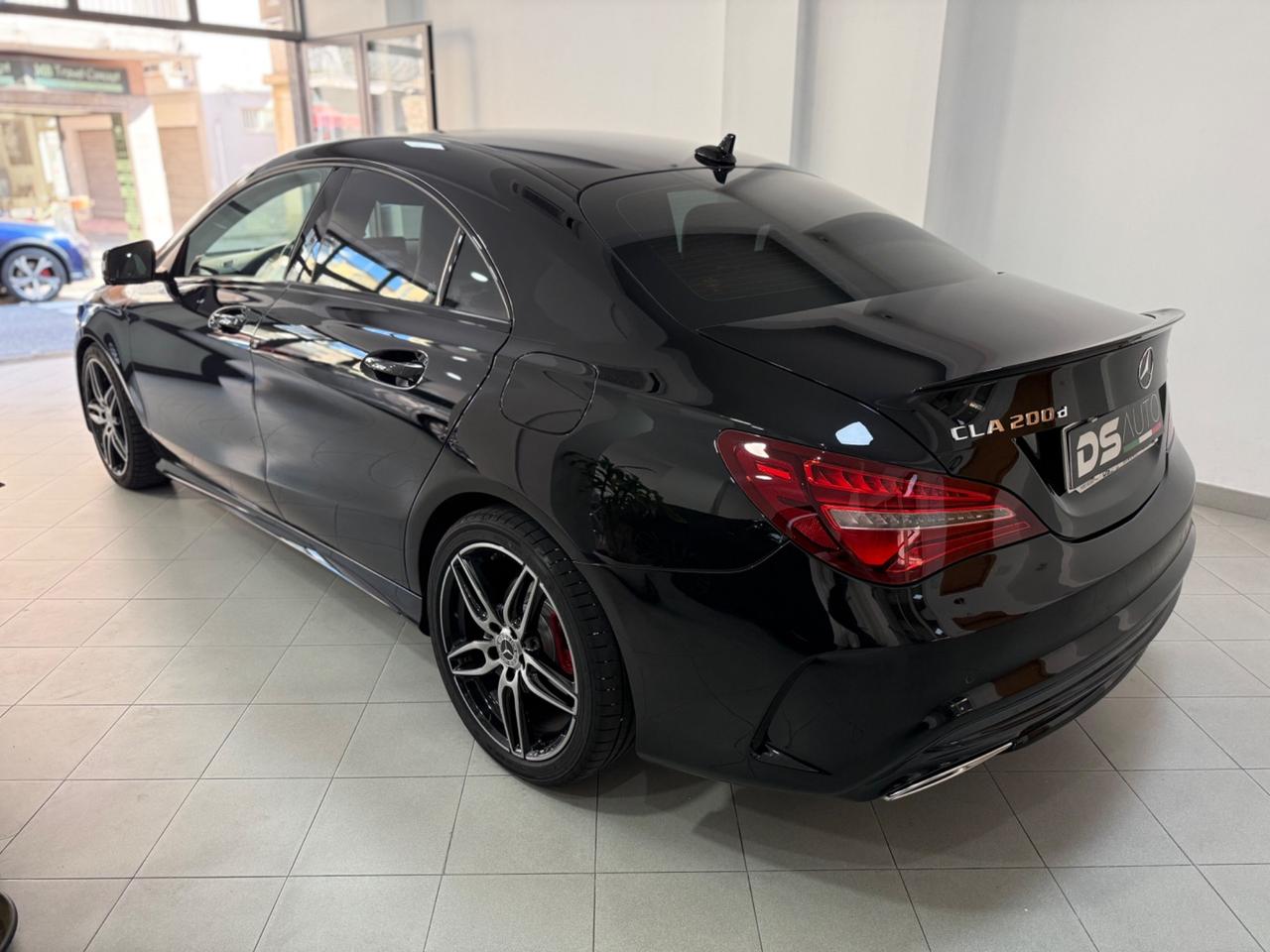 MERCEDES- BENZ CLA 200 D 136 CV AMG PREMIUM PLUS