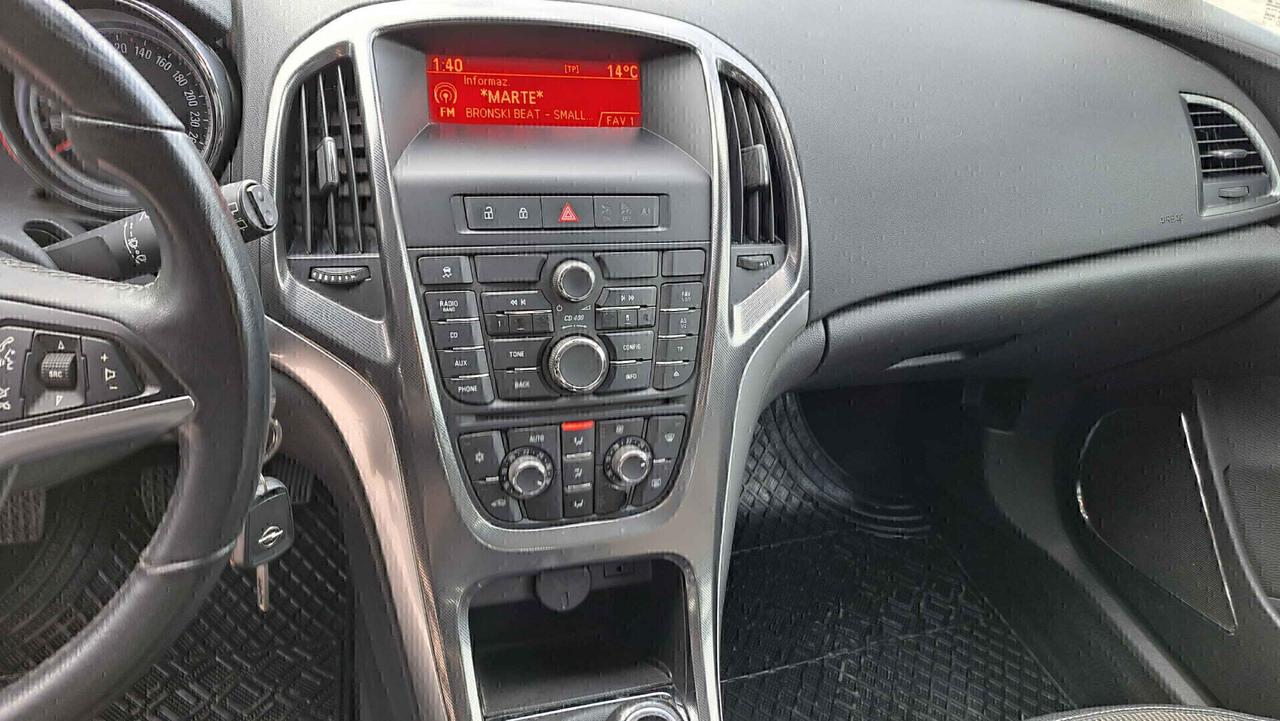 Opel Astra 1.7 CDTI 125CV Cosmo Berlina