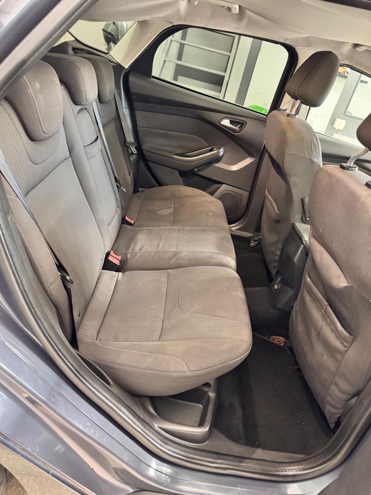 Ford Focus 1.6 TDCi 116 Cv 5P. Titanium - 11/2011