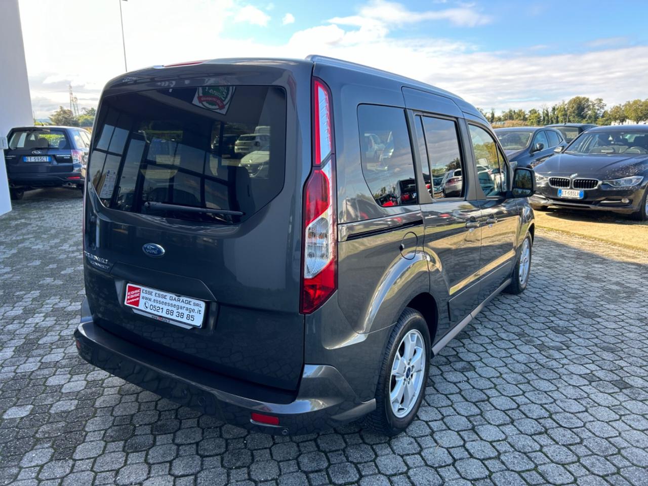 Ford Tourneo Connect 1.5 d. Titanium|TETTO PANO|RETROCAMERA