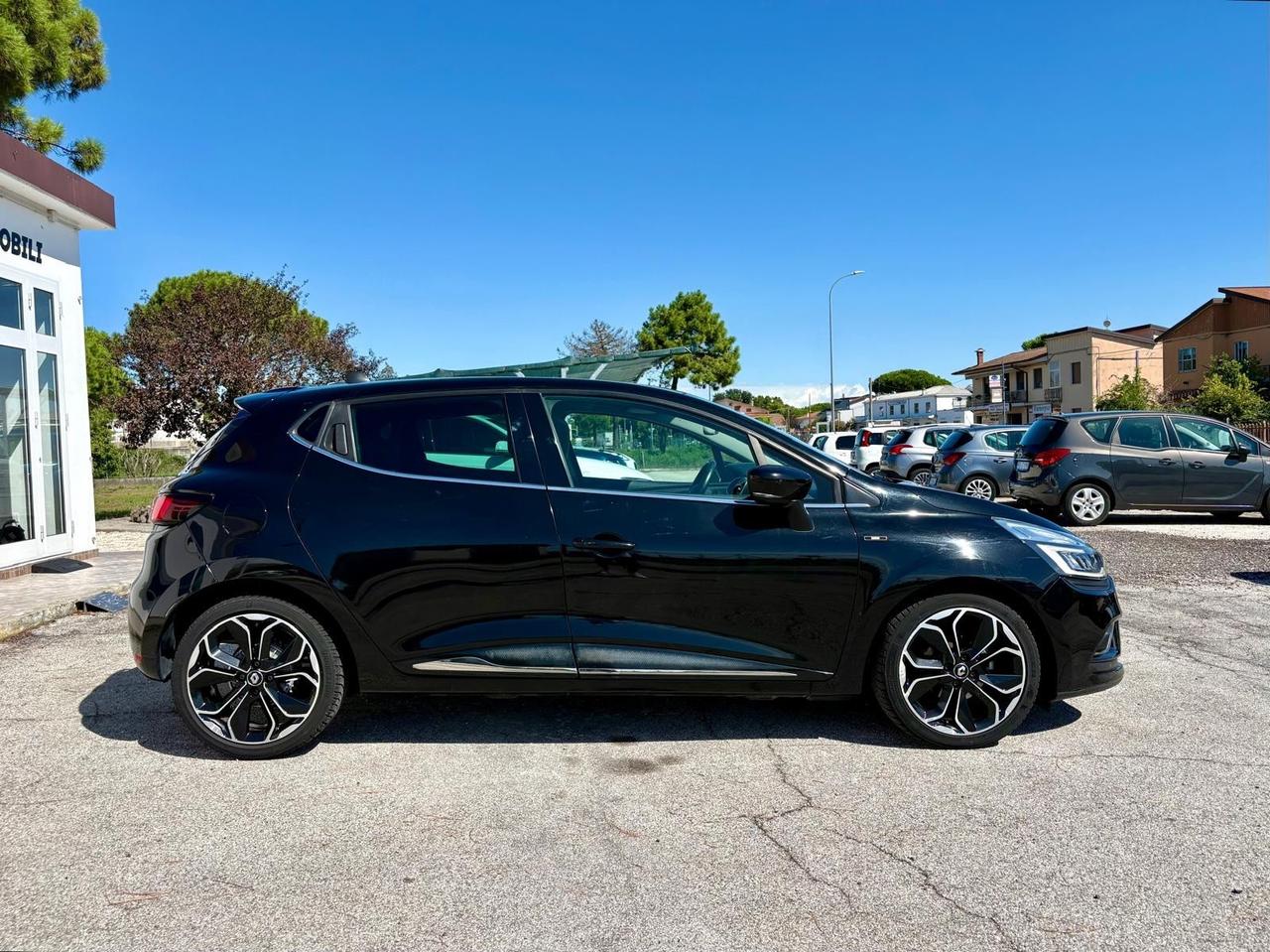 Renault Clio TCe 12V 75 CV 5 porte Moschino Life