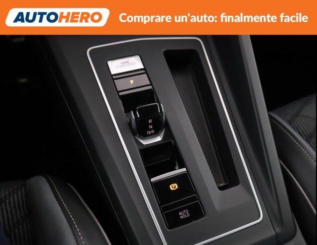 VOLKSWAGEN Golf Variant 1.5 eTSI EVO ACT DSG R-Line