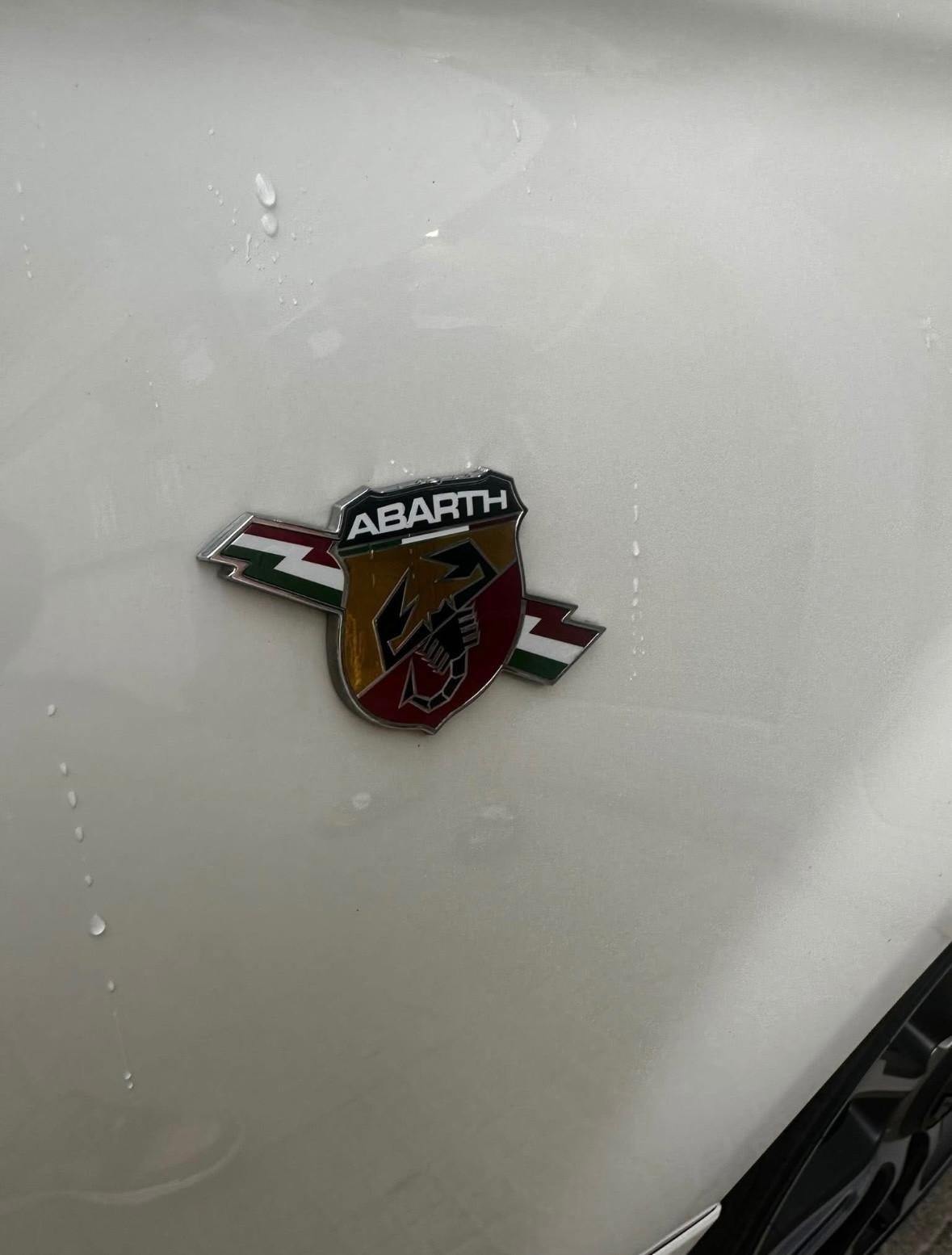 Abarth 595 C 1.4 Turbo T-Jet 165 CV Turismo