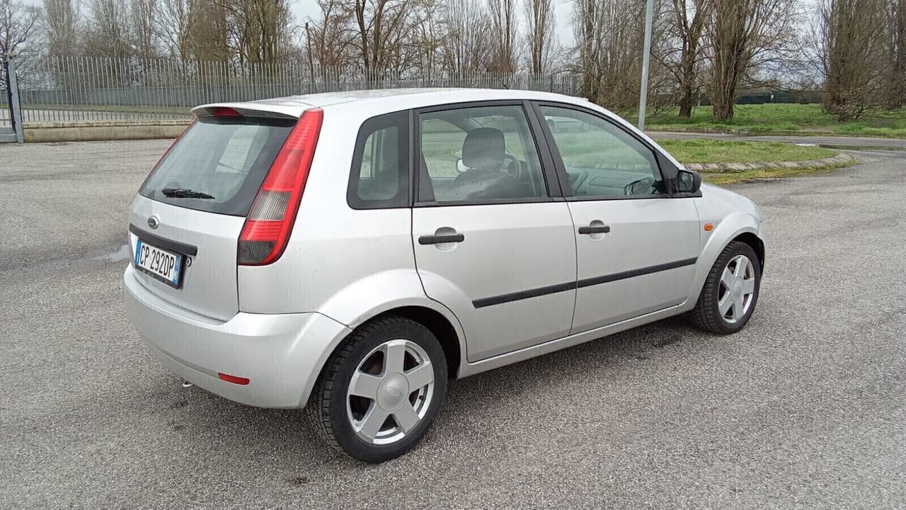 Ford Fiesta 1.2 16V benzina 5p.