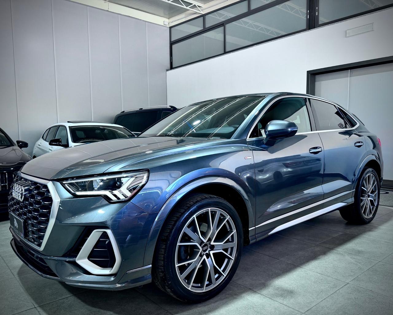 Audi Q3 SPBK 2.0 TDI 150CV S-Tronic S-Line