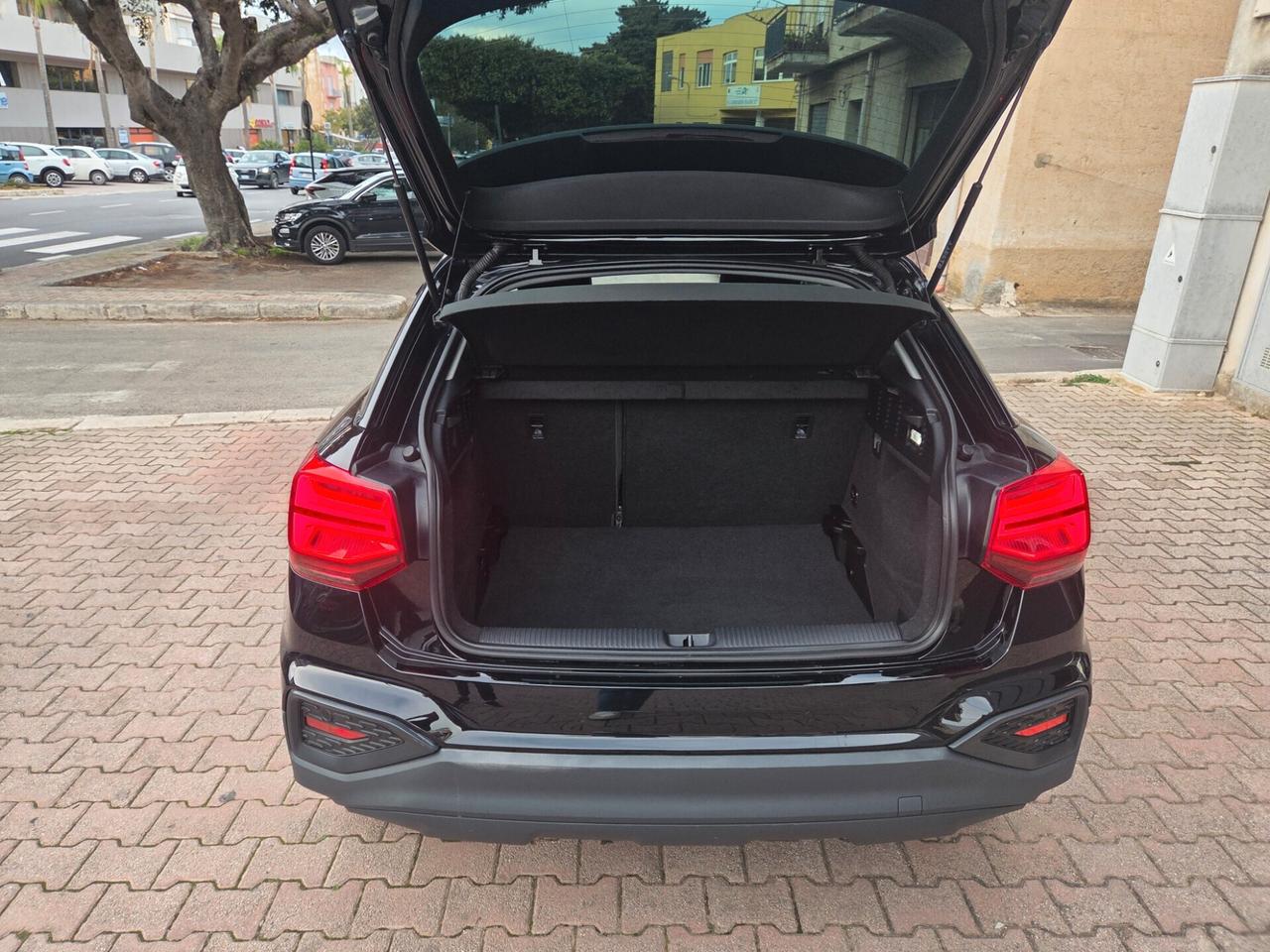 Audi Q2 2.0 TDI 116 CV Business 30
