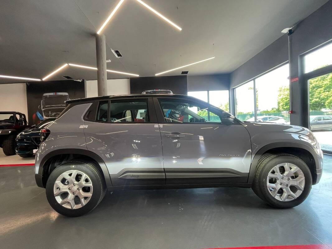 Jeep Avenger 1.2 t. e-hybr.mhev Altitude fwd 110cv edct6
