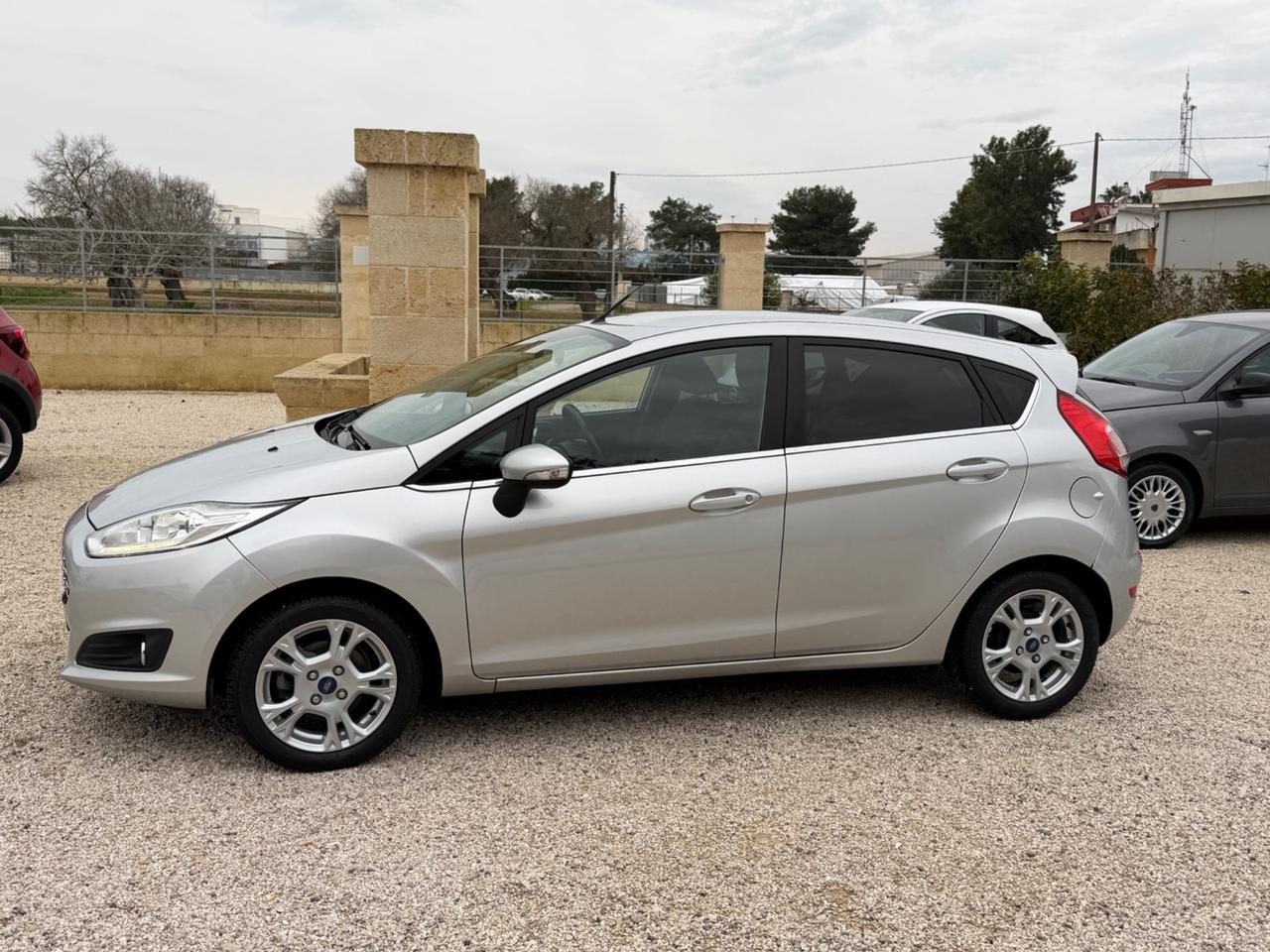 Ford Fiesta 1.5 TDCi 75CV 5 porte Titanium