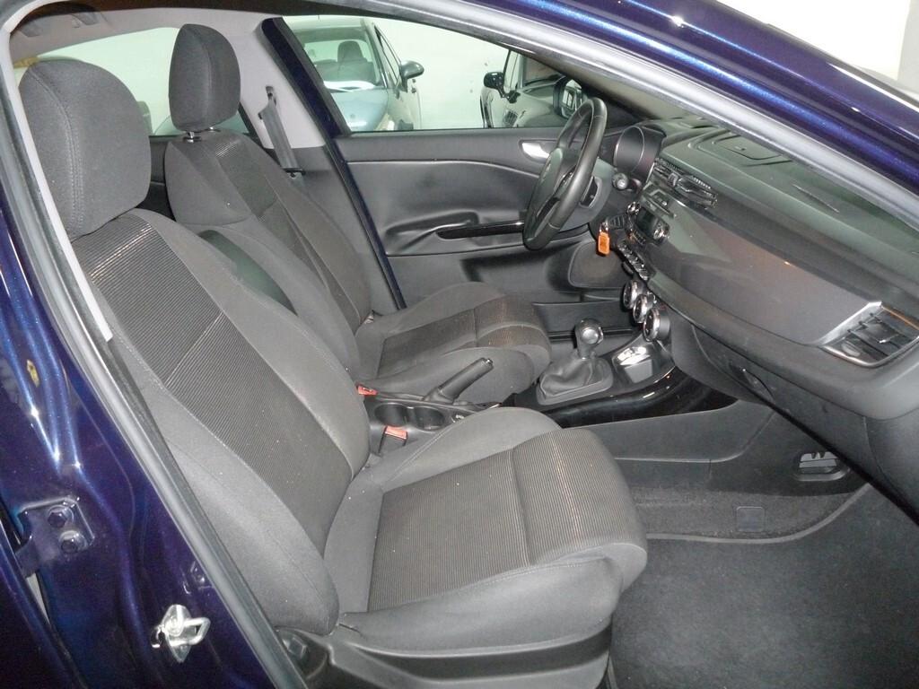 Alfa Romeo Giulietta 1.4 Turbo MultiAir TCT Distinctive
