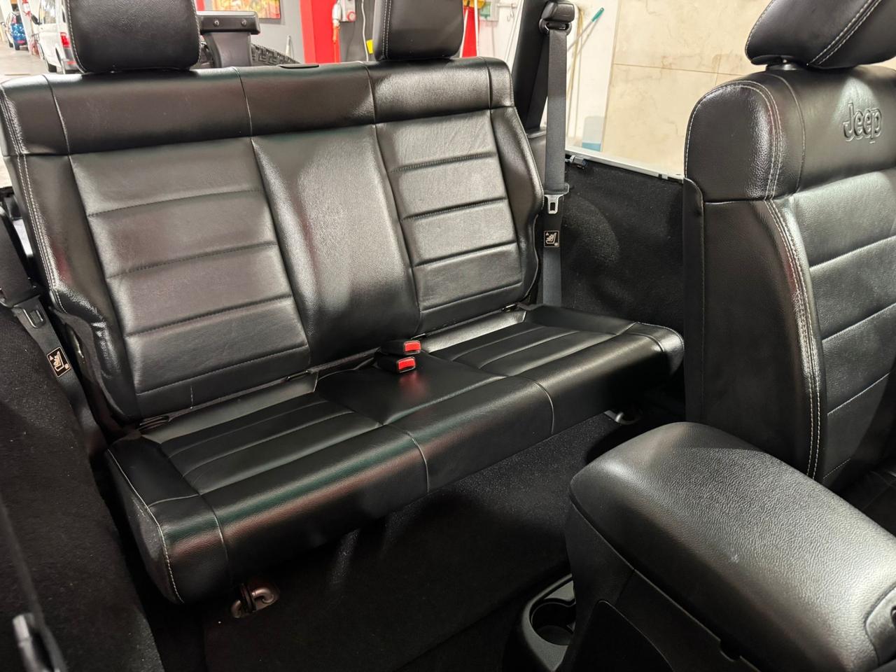 Jeep Wrangler 2.8 CRD DPF Sahara Auto