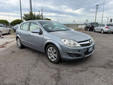 OPEL Astra 1.6 16V VVT 5p. Club